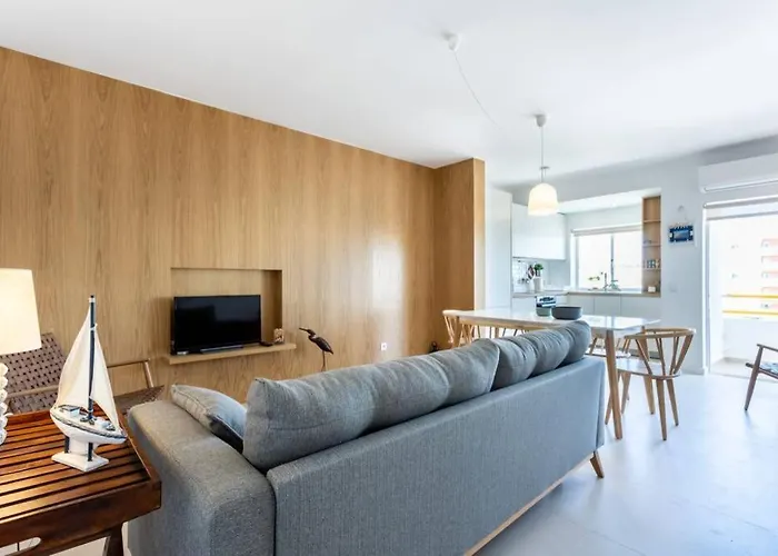 Cozy ap renovado 1ª linha de Praia - Armação Pêra